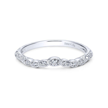 18 KT Curved Wedding Band